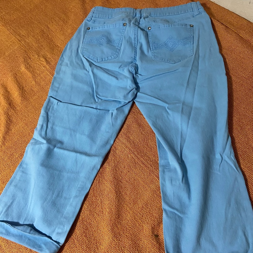 Women’s crop pants. Light blue